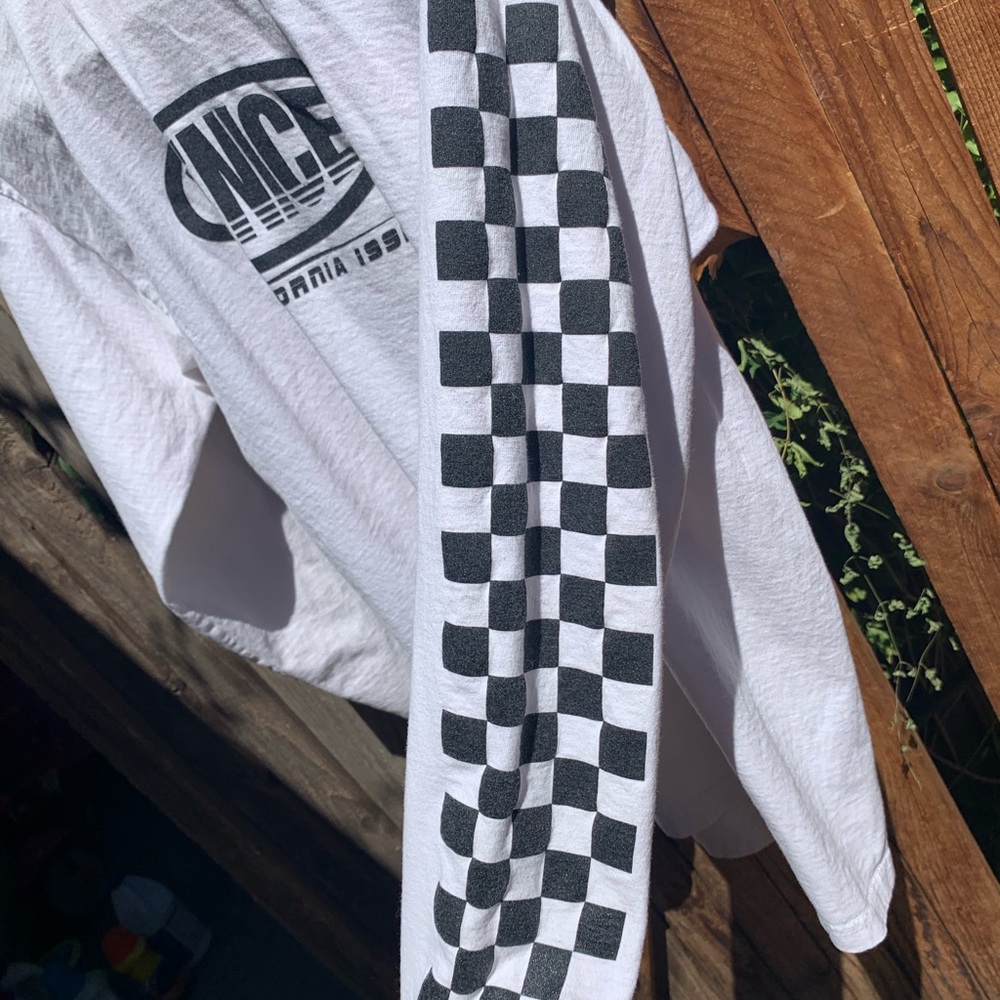 URBAN OUTFITTERS LONG SLEEVE